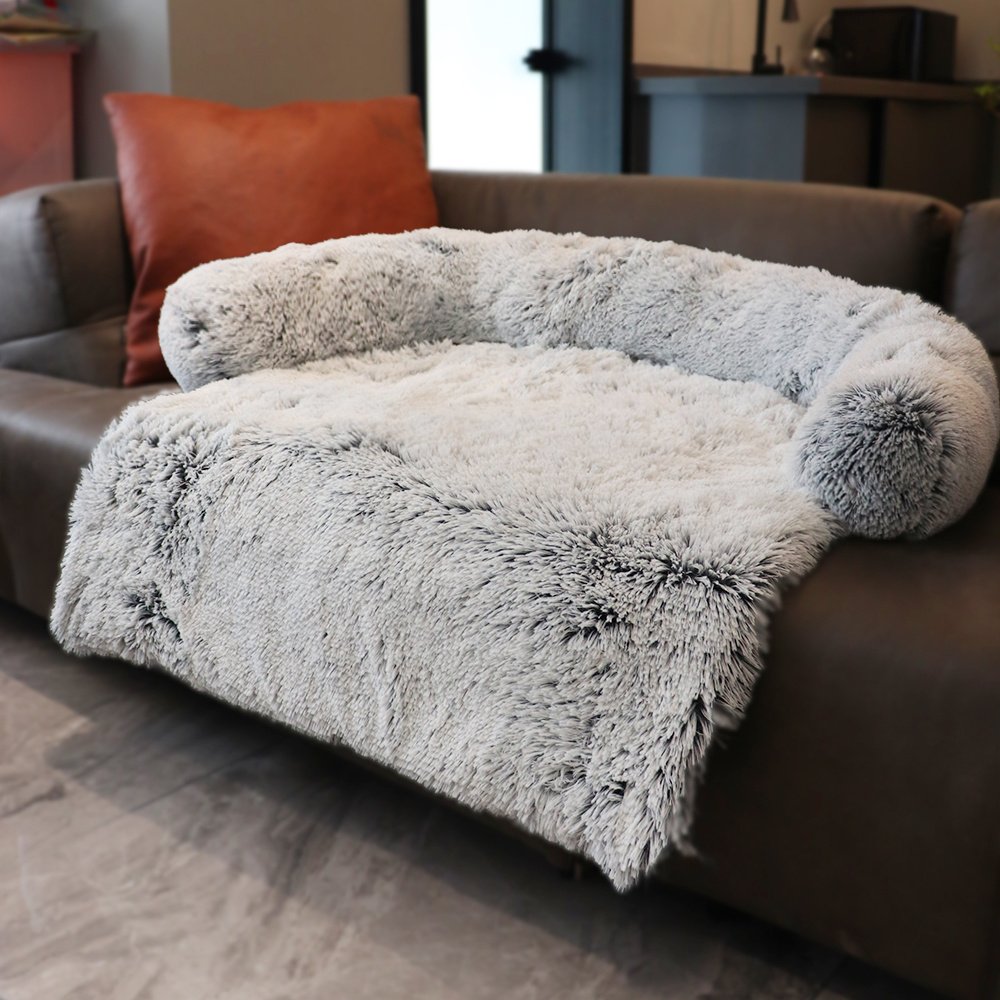 cama-suave-para-sofa-raijuu-20.jpg Cama para perros suave encima de un sofá