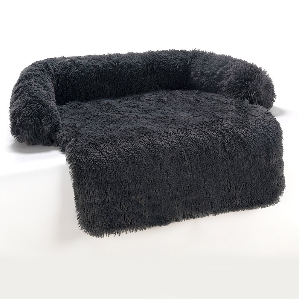 Cama para perros en el sofá suave color gris oscuro