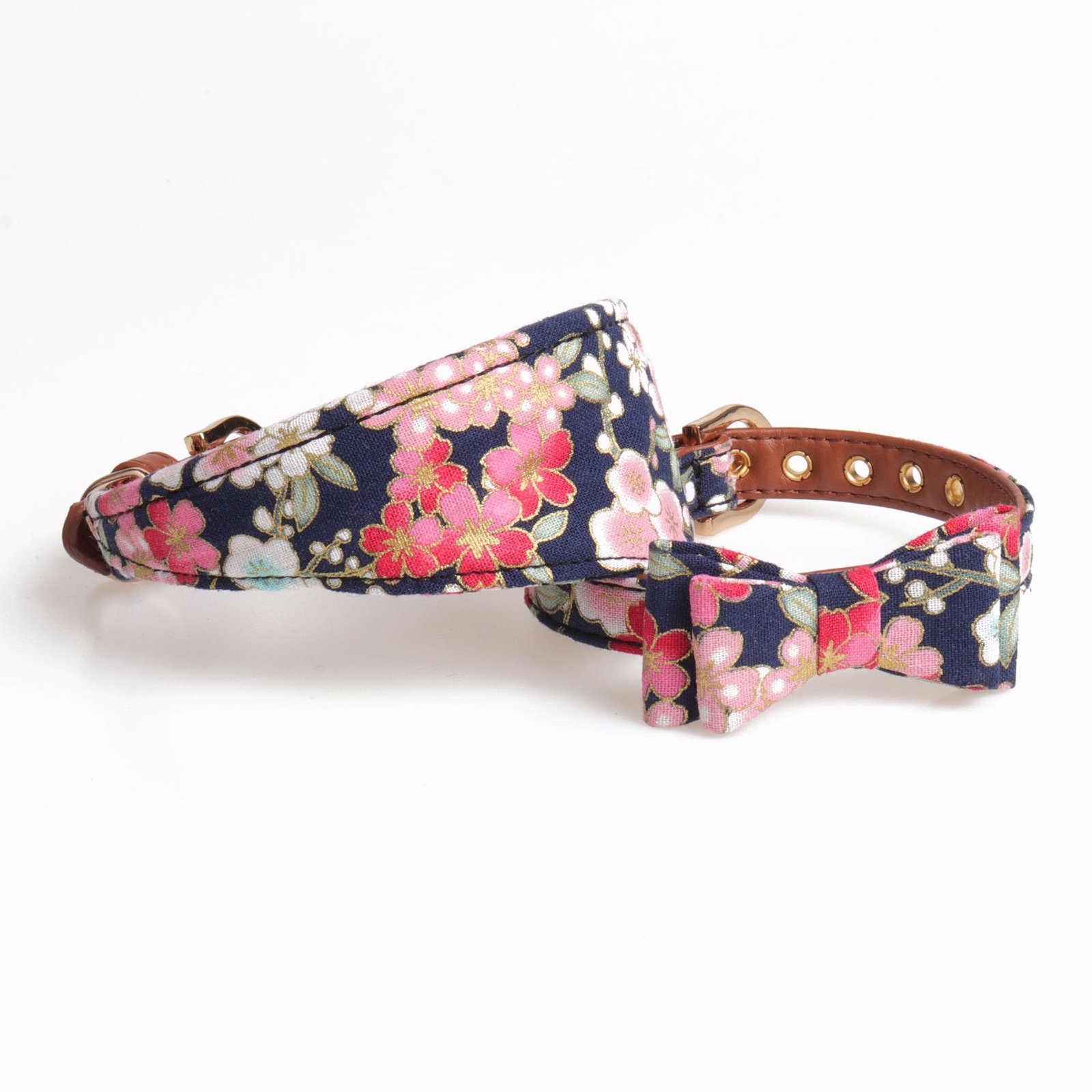 collar-floral-japones-raijuu-08.jpg Collar bandana y collar pajarita con el estampado floral japonés